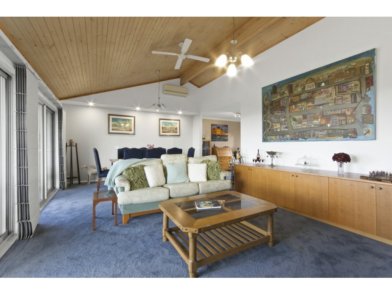 51 Fullarton Drive, Paynesville VIC 3880