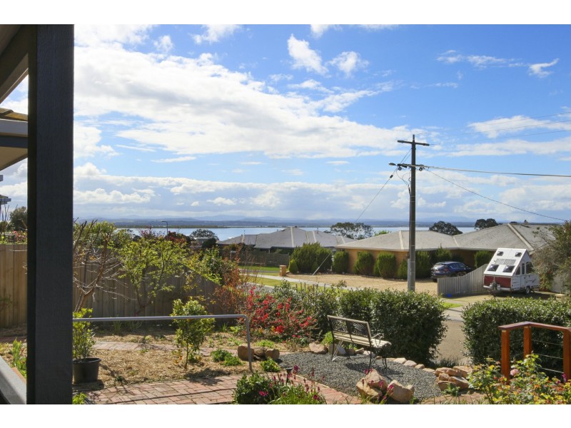 51 Fullarton Drive, Paynesville VIC 3880