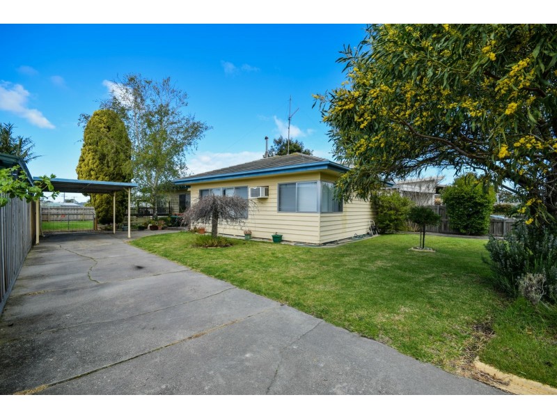 4 Tambo Avenue, Paynesville VIC 3880