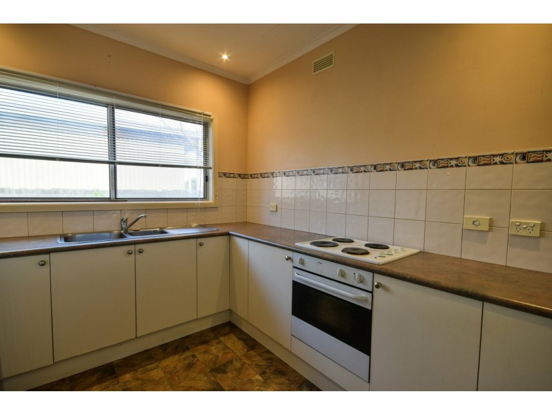 4 Tambo Avenue, Paynesville VIC 3880