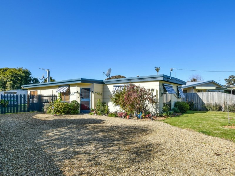 36 Vaughan Street, Paynesville VIC 3880
