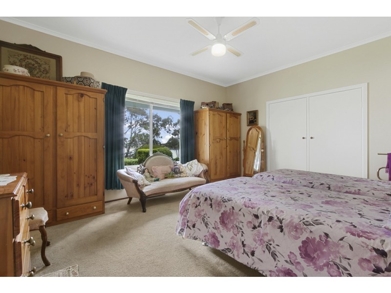 131 Western Boulevard, Raymond Island VIC 3880