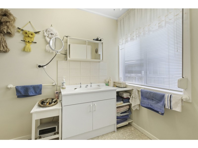 131 Western Boulevard, Raymond Island VIC 3880