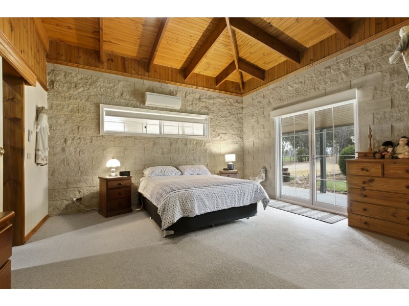 165 Lake Victoria Road, Eagle Point VIC 3878