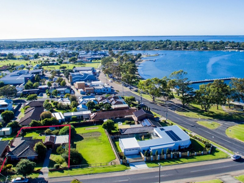 4 Main Road, Paynesville VIC 3880