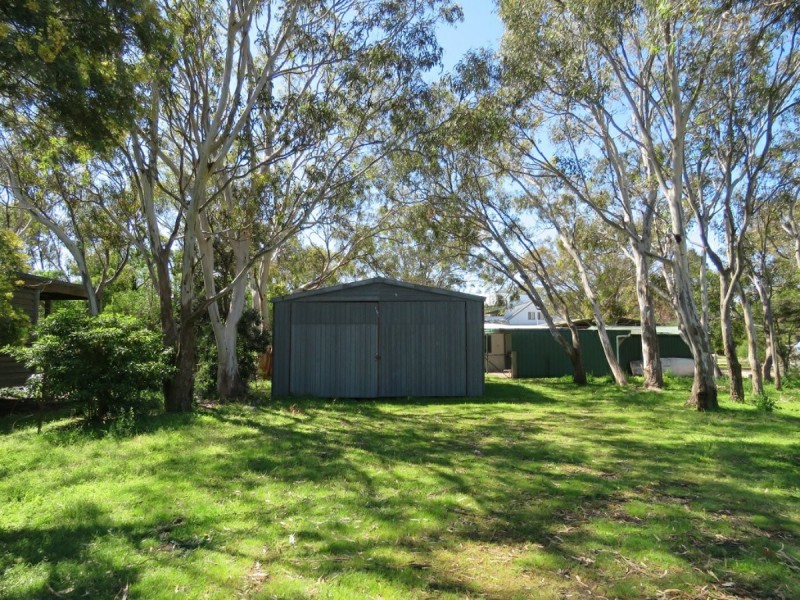 30 Fourth Avenue, Raymond Island VIC 3880