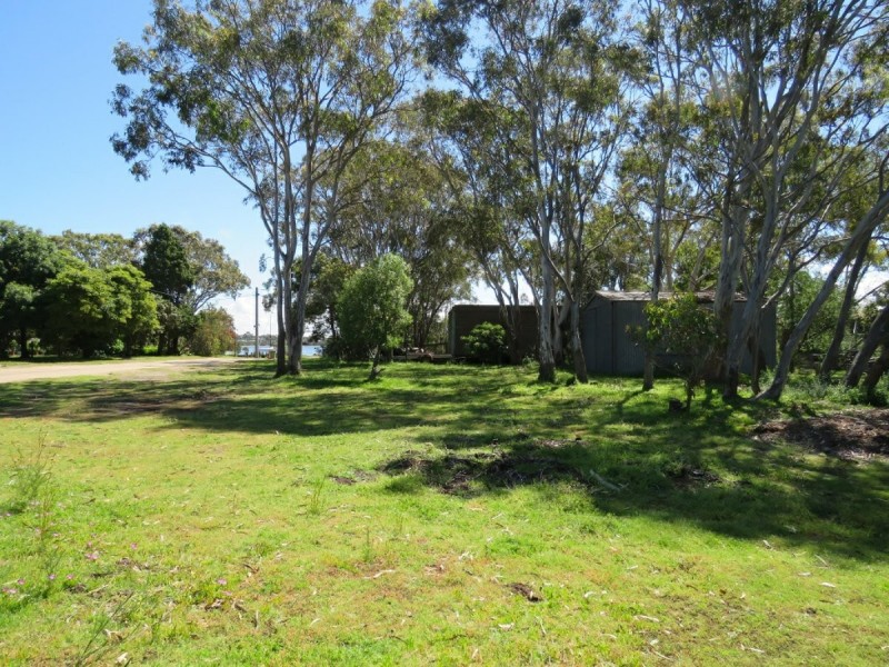 30 Fourth Avenue, Raymond Island VIC 3880