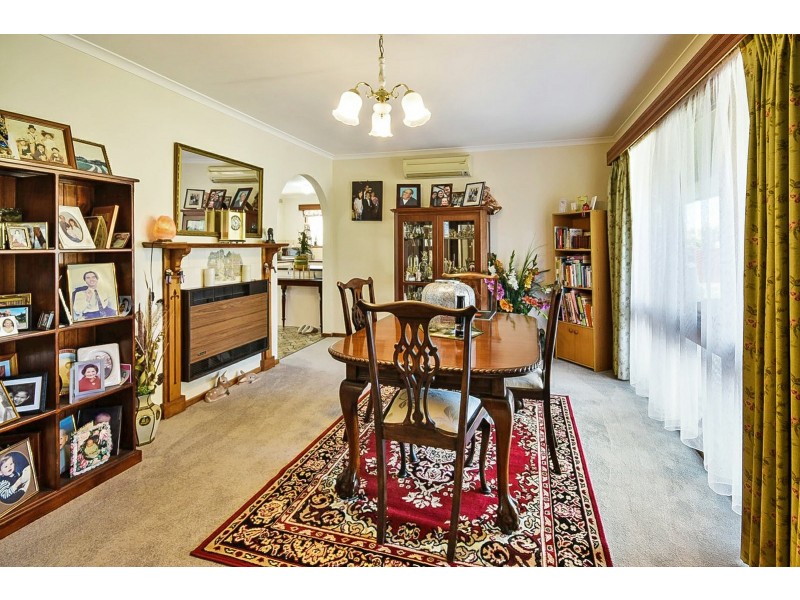 37 McMillan Grove, Paynesville VIC 3880