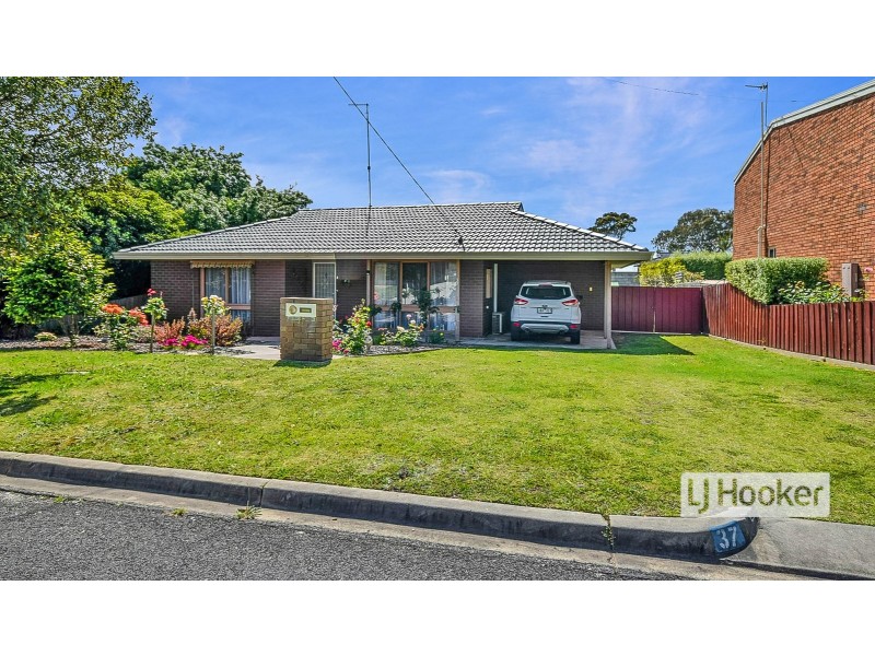 37 McMillan Grove, Paynesville VIC 3880
