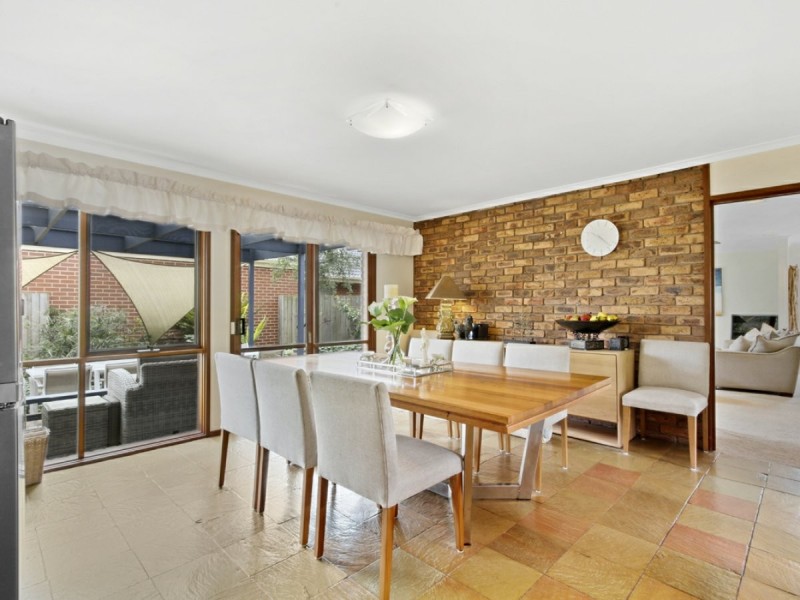 15 Newton Close, Paynesville VIC 3880