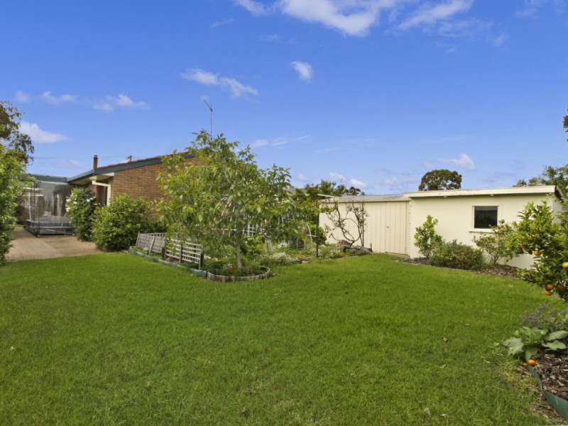 15 Newton Close, Paynesville VIC 3880