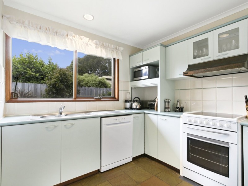 15 Newton Close, Paynesville VIC 3880