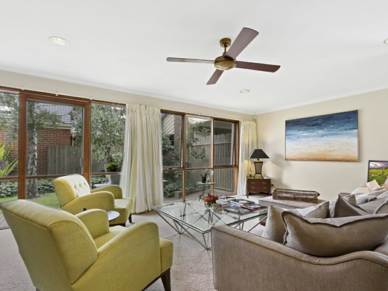 15 Newton Close, Paynesville VIC 3880