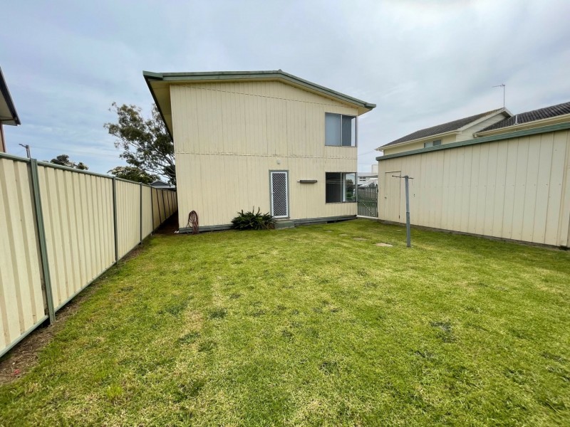 12 McMillan Grove, Paynesville VIC 3880