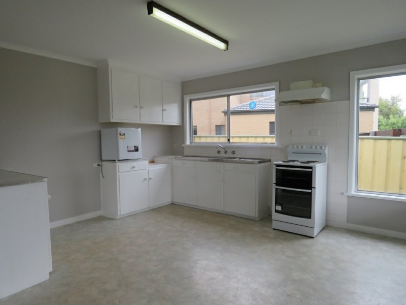 Unit 1/12 McMillan Grove, Paynesville VIC 3880