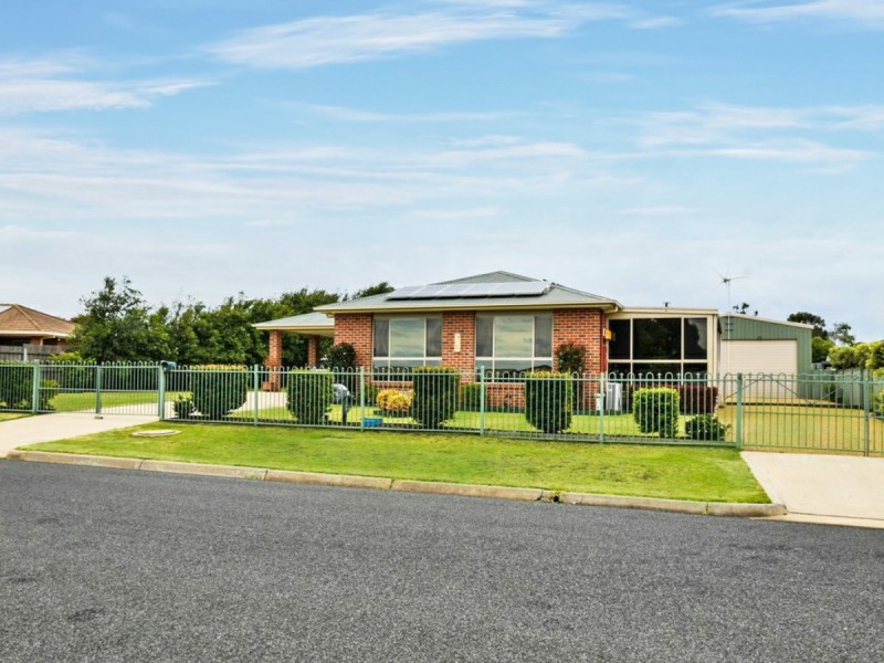 4 Midway Avenue, Newlands Arm VIC 3875