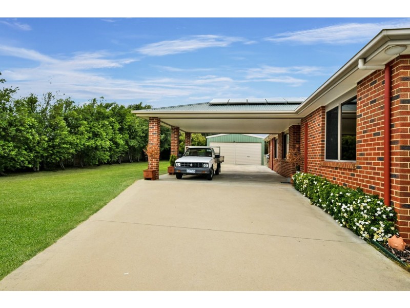 4 Midway Avenue, Newlands Arm VIC 3875