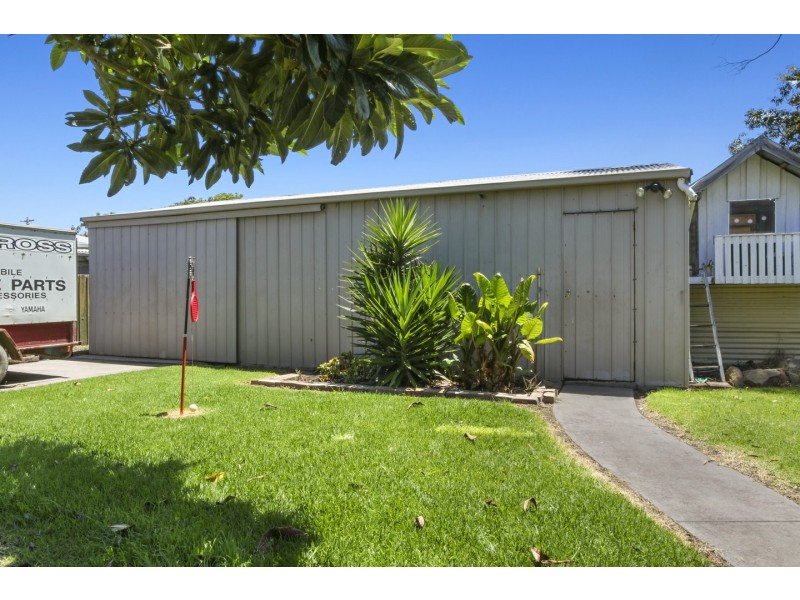 14 Bay Road, Eagle Point VIC 3878
