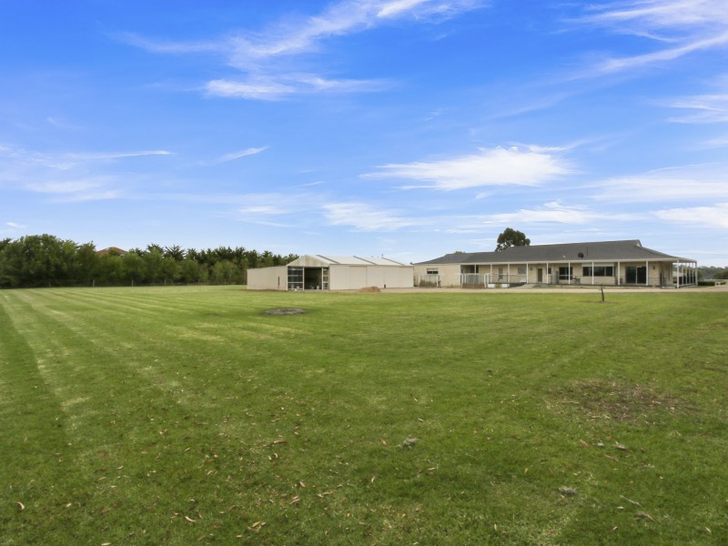 45 Simpsons Drive, Newlands Arm VIC 3875