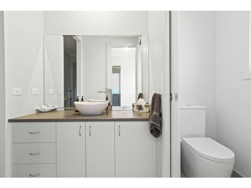 14 Eagle Bay Terrace, Paynesville VIC 3880