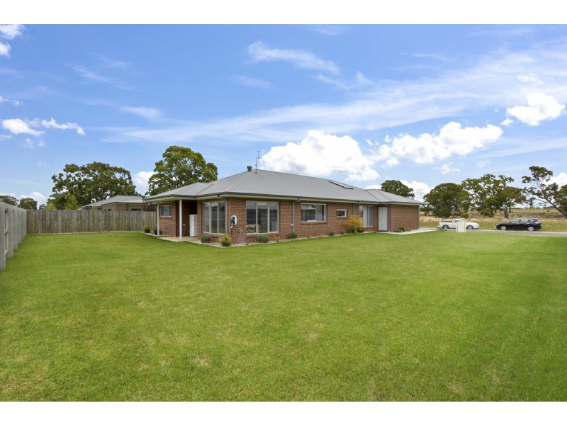 15 Bishop View, Paynesville VIC 3880