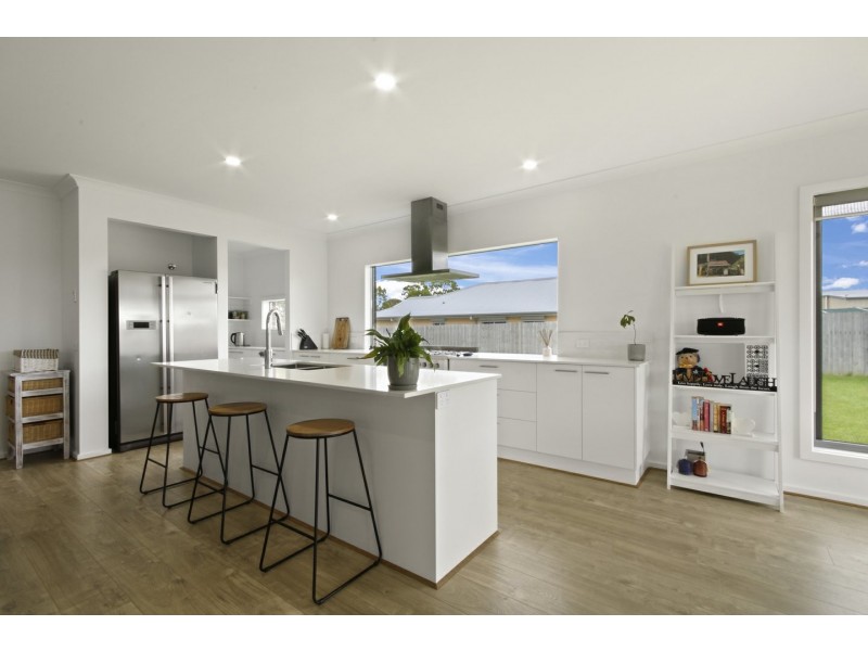 15 Bishop View, Paynesville VIC 3880