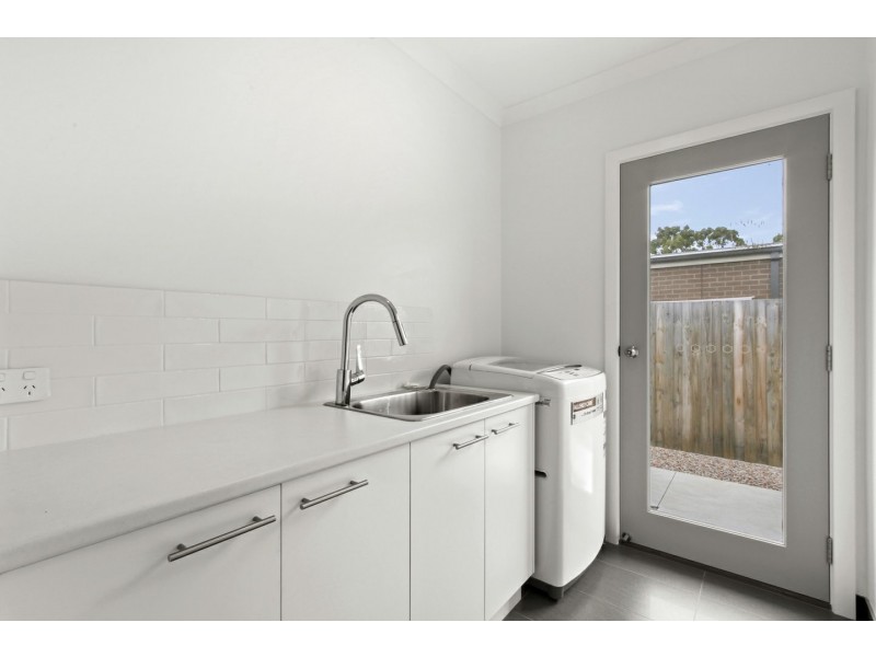 15 Bishop View, Paynesville VIC 3880