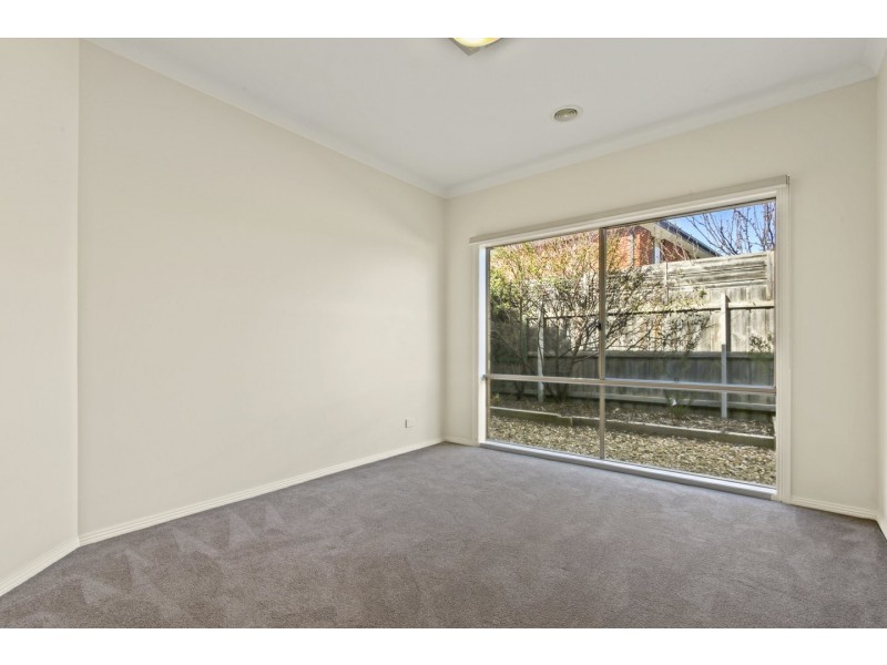 19 Eagle Bay Terrace, Paynesville VIC 3880