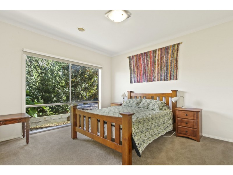 19 Eagle Bay Terrace, Paynesville VIC 3880