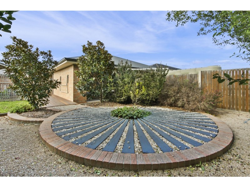 19 Eagle Bay Terrace, Paynesville VIC 3880