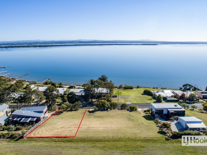 178 Bay Road, Eagle Point VIC 3878
