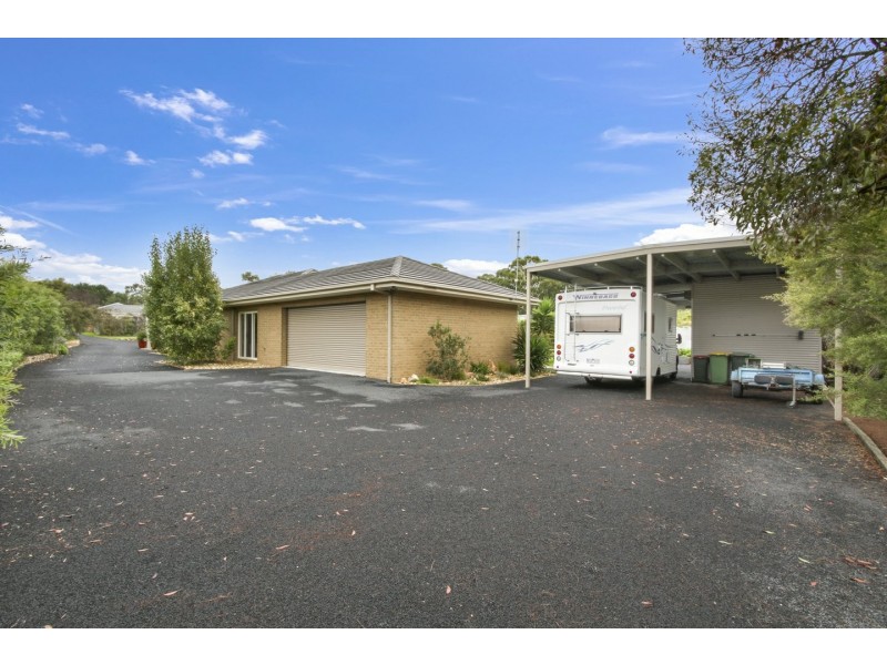 4 River Gum Close, Eagle Point VIC 3878