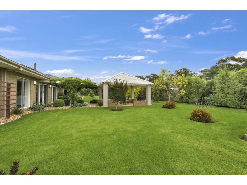4 River Gum Close, Eagle Point VIC 3878