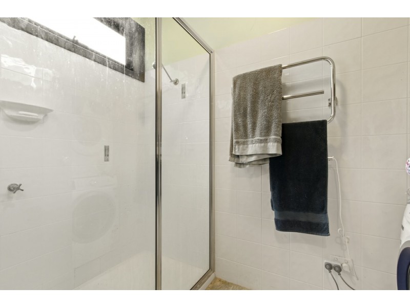 18 Currawong Close, Raymond Island VIC 3880