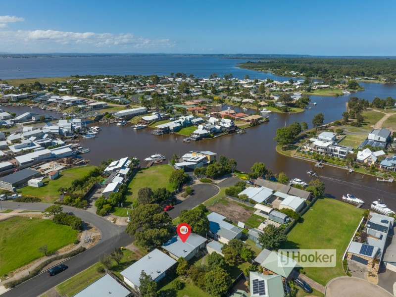 28 Canal Road, Paynesville VIC 3880