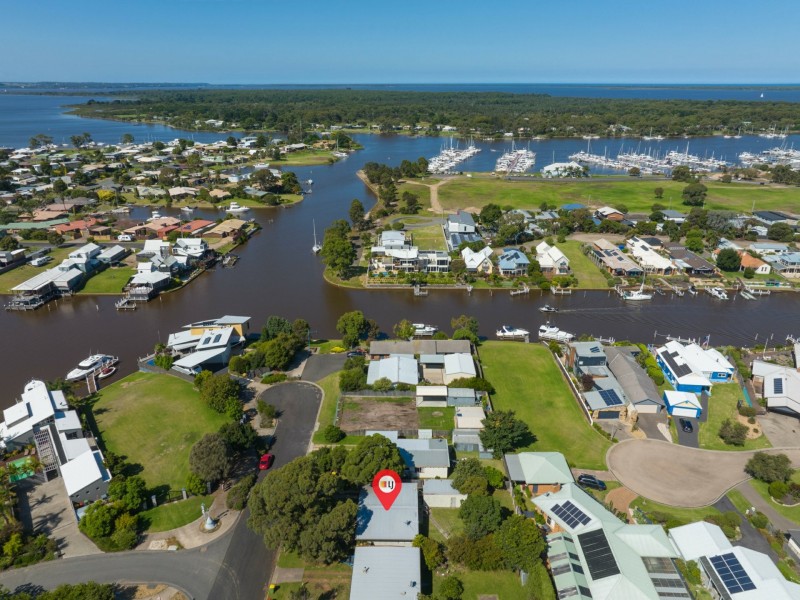28 Canal Road, Paynesville VIC 3880