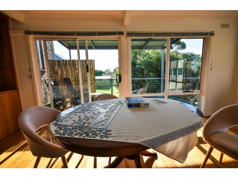 Unit 1 & 1A/28-30 Main Road, Paynesville VIC 3880