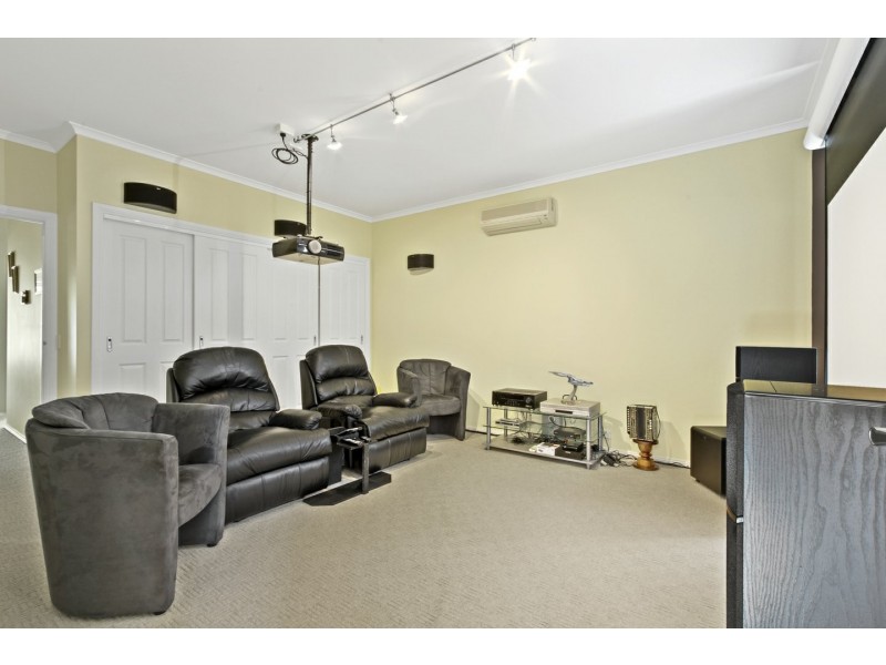 4 Lake Harbour Avenue, Newlands Arm VIC 3875