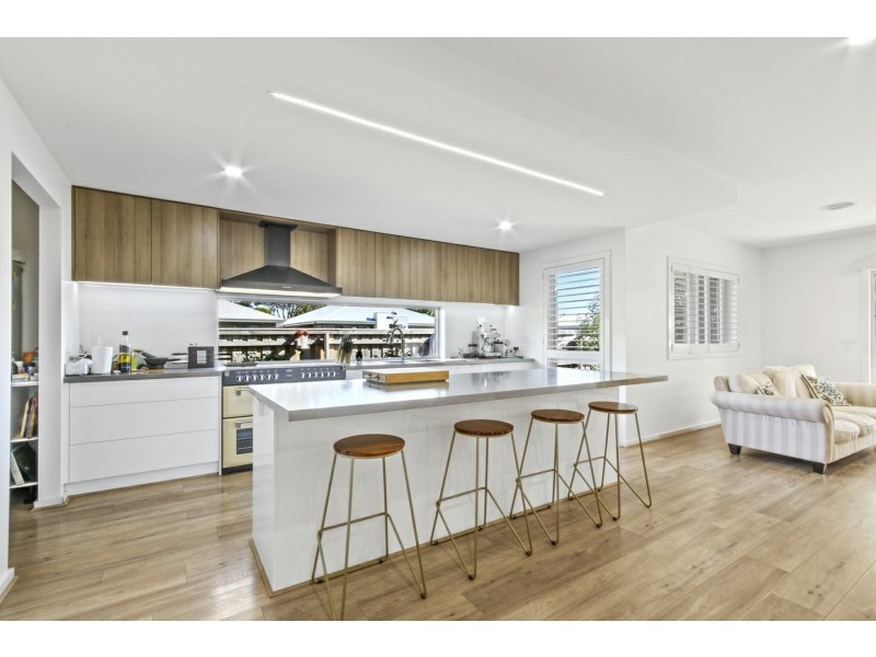 11 Seagreen Close, Eagle Point VIC 3878