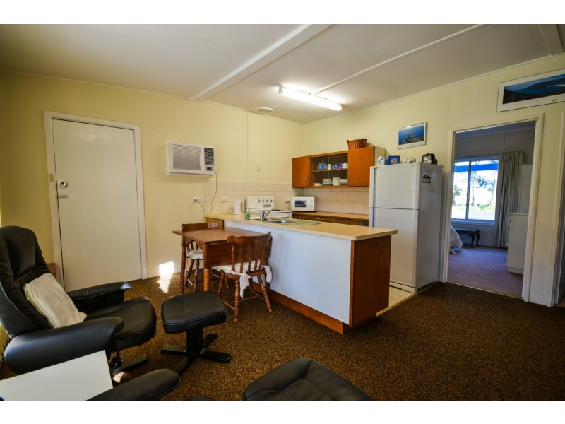 135 Bay Road, Eagle Point VIC 3878