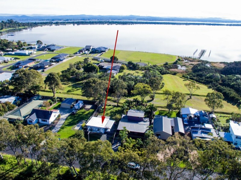 135 Bay Road, Eagle Point VIC 3878