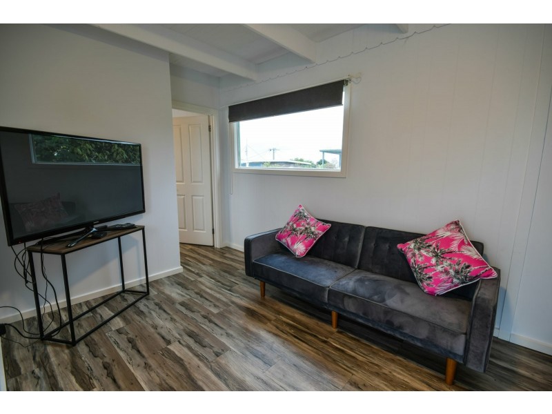 4 Government Road, Paynesville VIC 3880