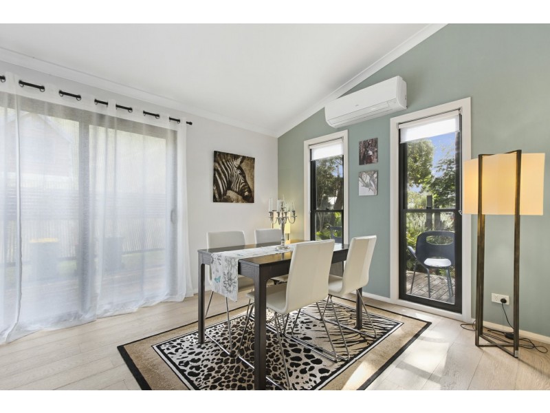 31 Seventh Parade, Raymond Island VIC 3880