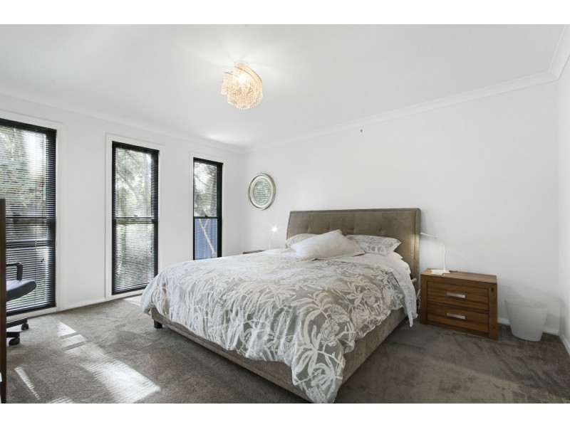 31 Seventh Parade, Raymond Island VIC 3880