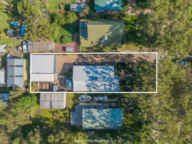 31 Seventh Parade, Raymond Island VIC 3880