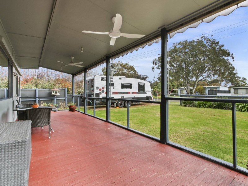 25 Fourth Avenue, Raymond Island VIC 3880