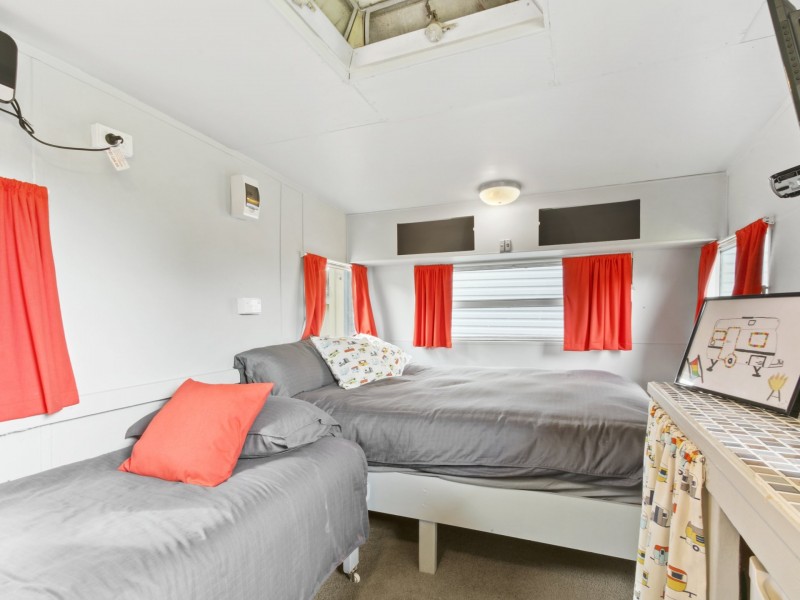 25 Fourth Avenue, Raymond Island VIC 3880
