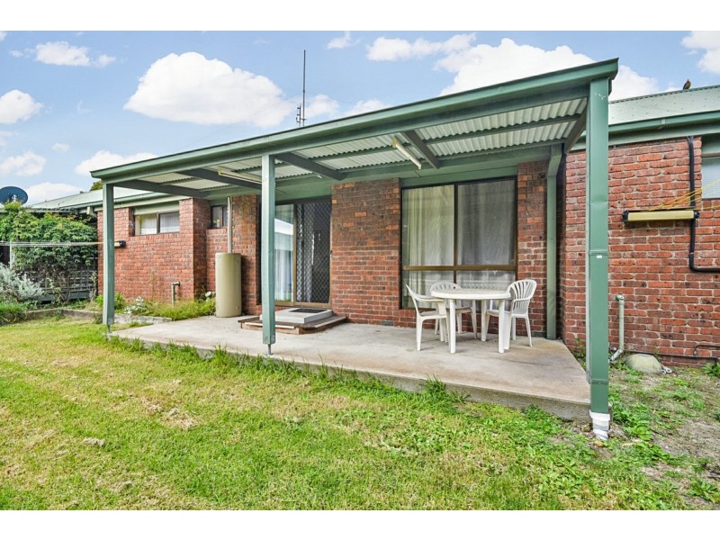 Unit 2/19 Toonalook Parade, Paynesville VIC 3880