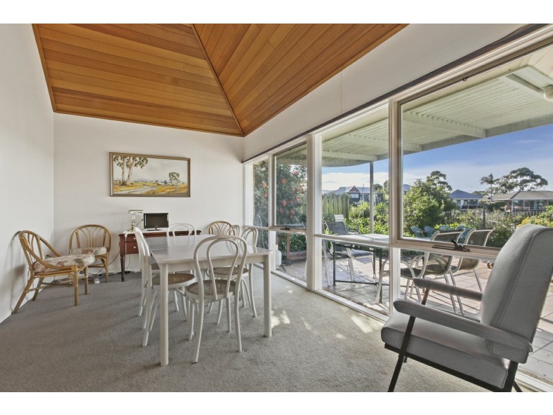 25 Schooner Terrace, Paynesville VIC 3880