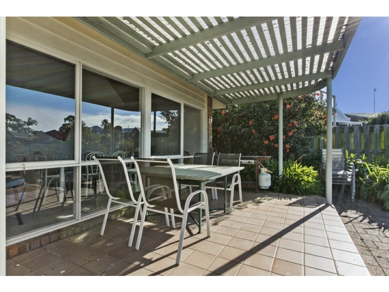 25 Schooner Terrace, Paynesville VIC 3880